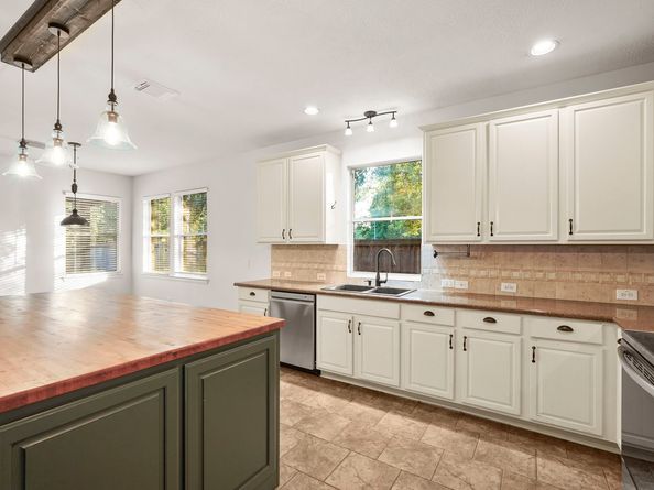 31002 Deerwood Park Lane Lane, Spring TX 77386