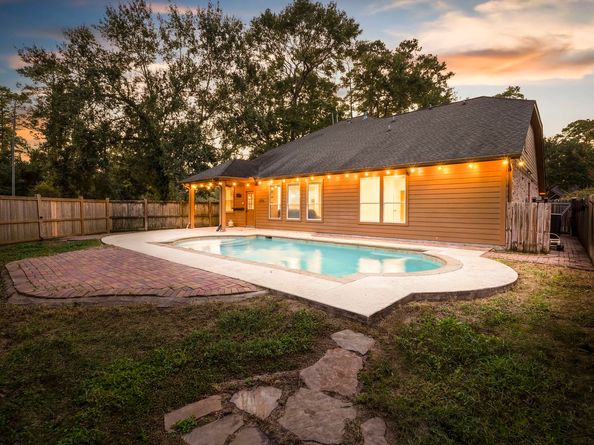 31002 Deerwood Park Lane Lane, Spring TX 77386