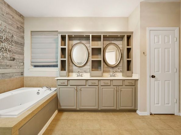 31002 Deerwood Park Lane Lane, Spring TX 77386