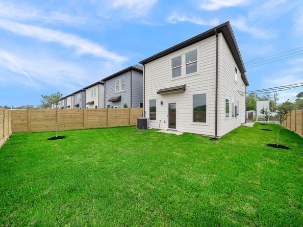8672 Easthaven Boulevard, Houston TX 77075