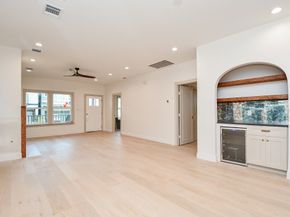 1202 Aurora Street, Houston TX 77009