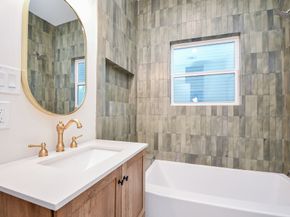 1202 Aurora Street, Houston TX 77009