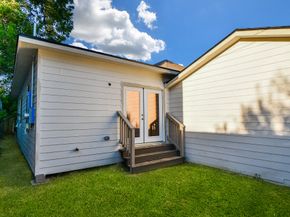 1202 Aurora Street, Houston TX 77009