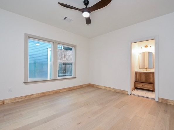 1202 Aurora Street, Houston TX 77009