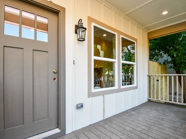 1202 Aurora Street, Houston TX 77009