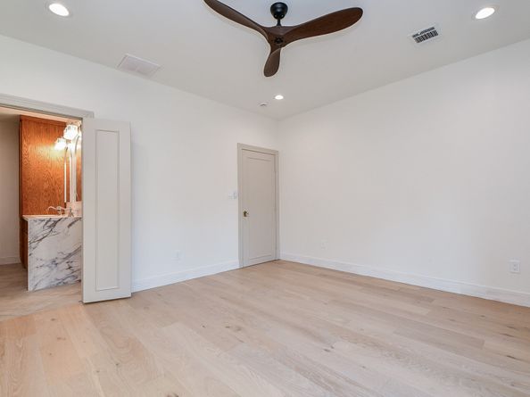 1202 Aurora Street, Houston TX 77009