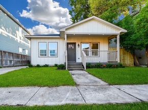 1202 Aurora Street, Houston TX 77009