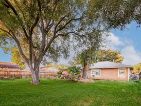 4105 Ella Boulevard, Houston TX 77018