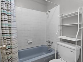 201 W Rosamond Street 61, Houston TX 77076