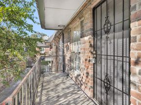 201 W Rosamond Street 61, Houston TX 77076
