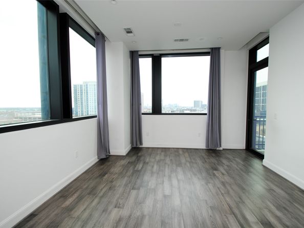1211 Caroline Street 1104, Houston TX 77002