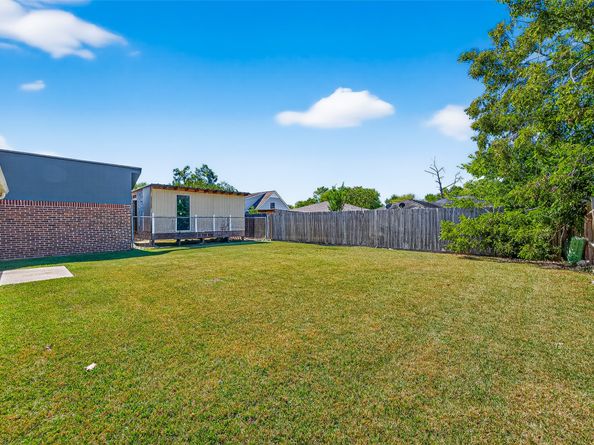 13434 Woodring Drive, Houston TX 77045