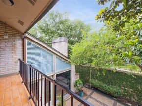 4 River Hollow Lane, Houston TX 77027