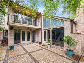 4 River Hollow Lane, Houston TX 77027