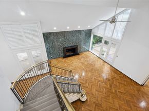 4 River Hollow Lane, Houston TX 77027