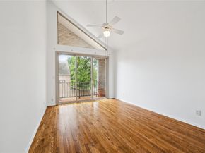 4 River Hollow Lane, Houston TX 77027