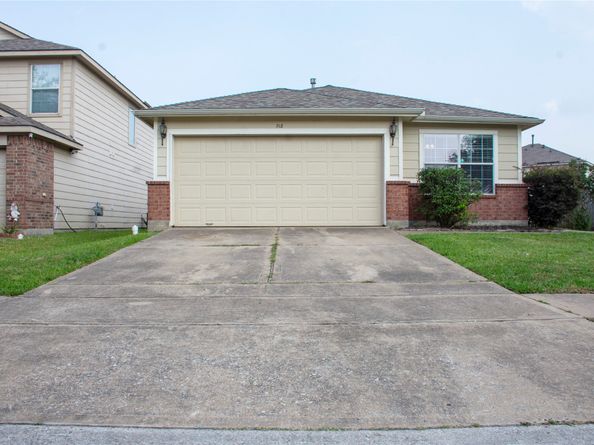 718 Sun Lodge Dr, Houston TX 77073