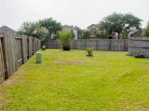 718 Sun Lodge Dr, Houston TX 77073