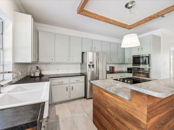 58 E Coldbrook Circle, The Woodlands TX 77381