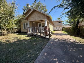 111 70th Street, Houston TX 77011