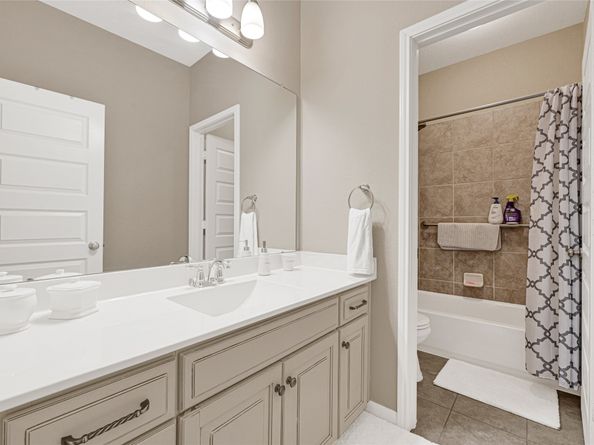 13808 N Lake Branch Lane N, Houston TX 77044