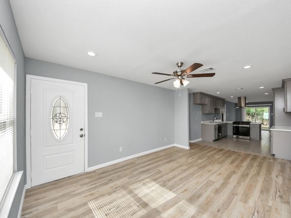 8746 Delilah Street, Houston TX 77033