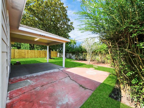 8746 Delilah Street, Houston TX 77033