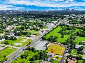 8746 Delilah Street, Houston TX 77033