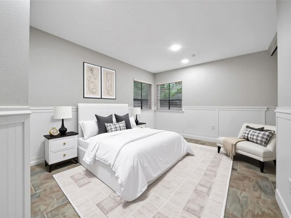 34 W Trace Creek Drive, The Woodlands TX 77381