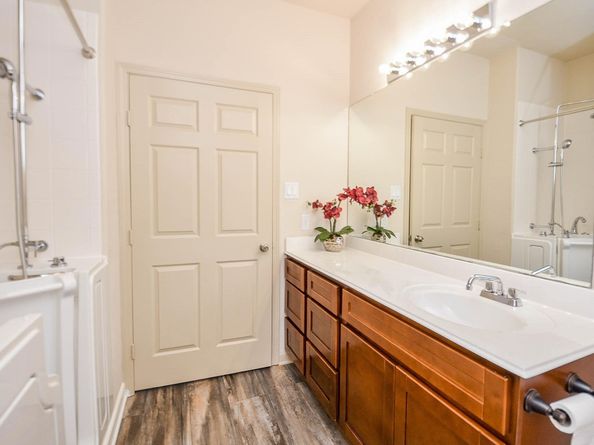 162 W Heritage Mill Circle, Tomball TX 77375