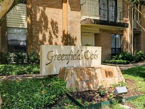 2592 Bering, Houston TX 77057
