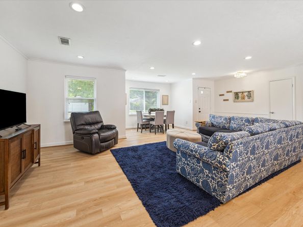11510 Mullins Drive, Houston TX 77035