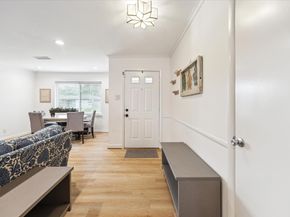 11510 Mullins Drive, Houston TX 77035