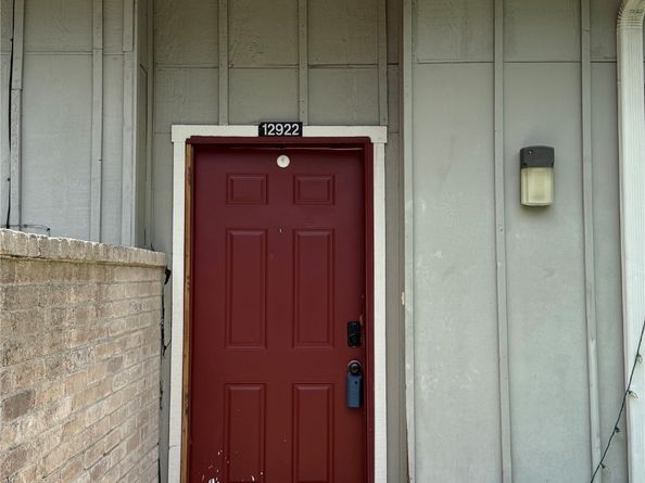 12922 Wirevine Lane, Houston TX 77072