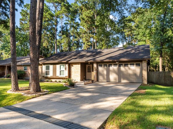 102 N Woodstock Circle Drive, The Woodlands TX 77381