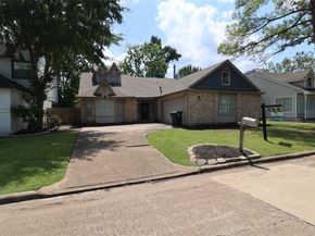 12815 Ashford Knoll Drive, Houston TX 77082