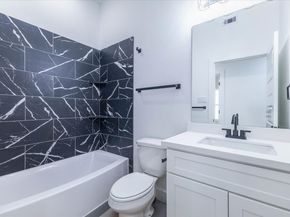 9804 Pelsey Street AB, Houston TX 77029