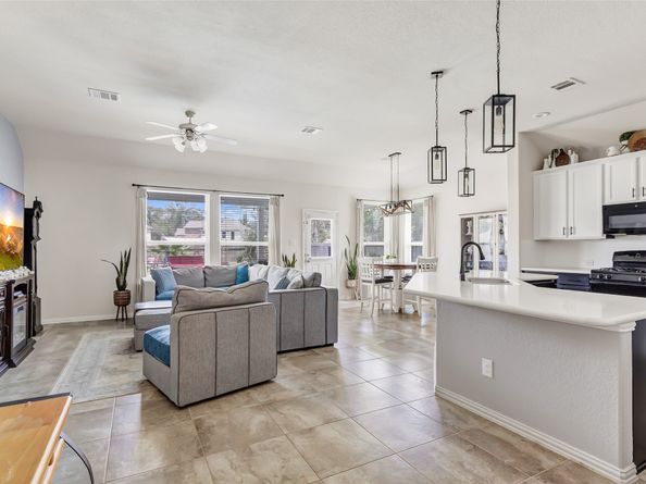 411 Seabiscuit Boulevard, New Caney TX 77357