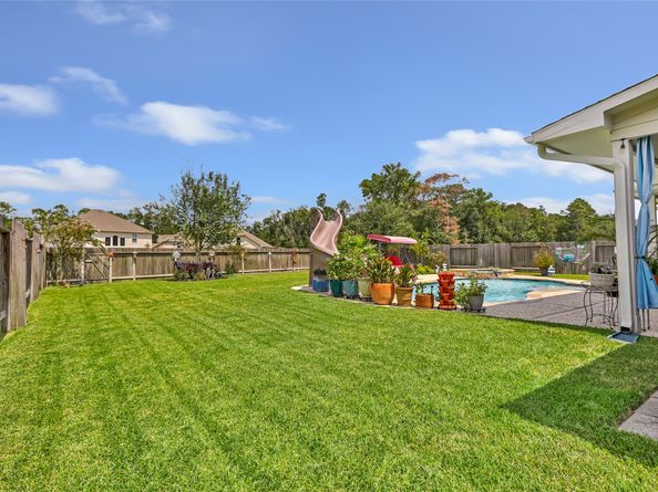 411 Seabiscuit Boulevard, New Caney TX 77357