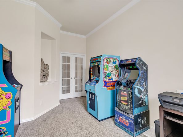 411 Seabiscuit Boulevard, New Caney TX 77357