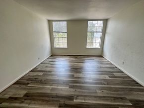 2333 Bering Drive 311, Houston TX 77057