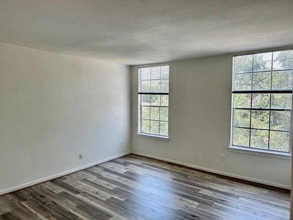 2333 Bering Drive 311, Houston TX 77057