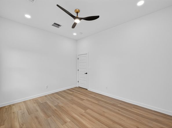 1216 E 34th St A Street, Houston TX 77022
