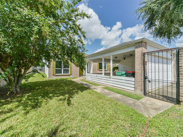 9318 Stockwell Drive, Houston TX 77083