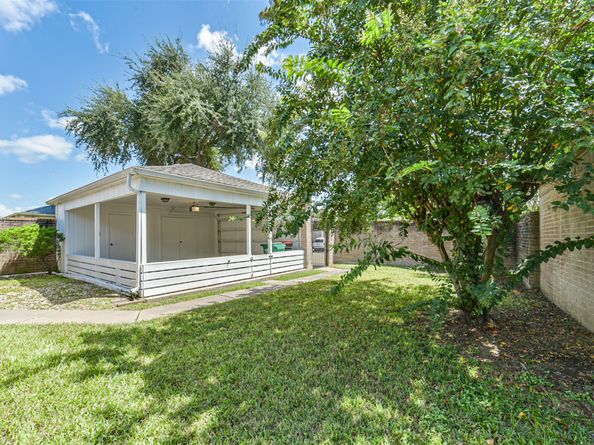 9318 Stockwell Drive, Houston TX 77083