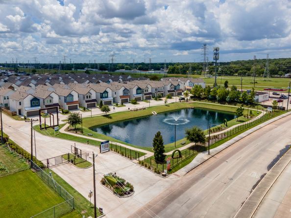 4426 Ibiza Lane, Houston TX 77045