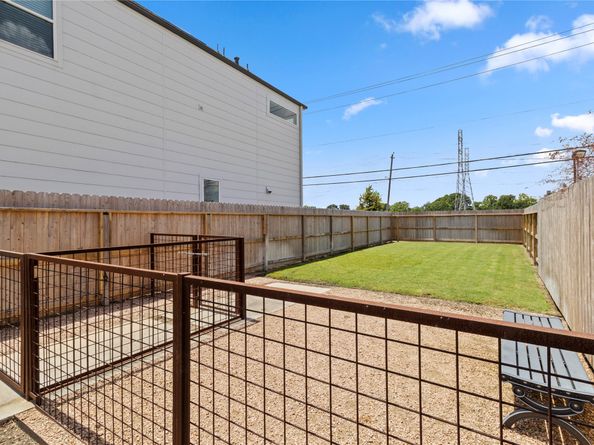 4426 Ibiza Lane, Houston TX 77045