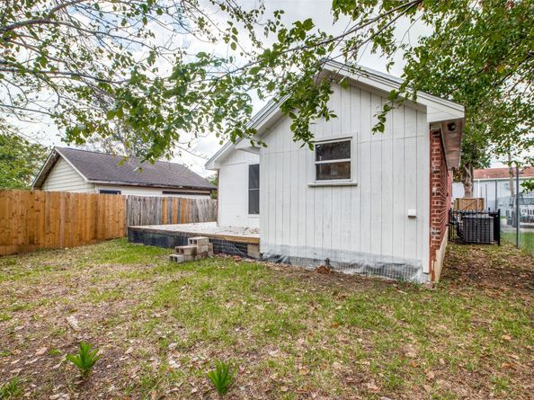 4409 Rawley Street, Houston TX 77020