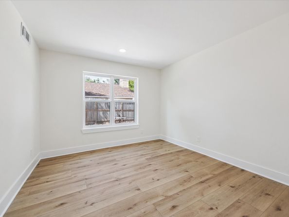 2723 Bernadette Lane, Houston TX 77043