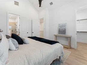 2528 Live Oak Street, Houston TX 77004